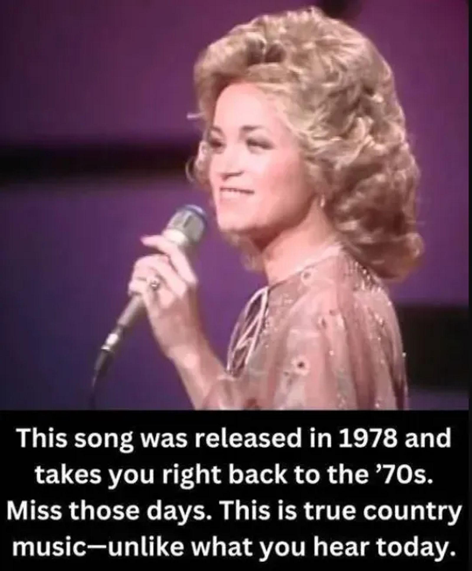 Barbara Mandrell’s ‘Sleeping Single in a Double Bed’ Redefines Country Pop and Champions Female Empowerment in 1978-2