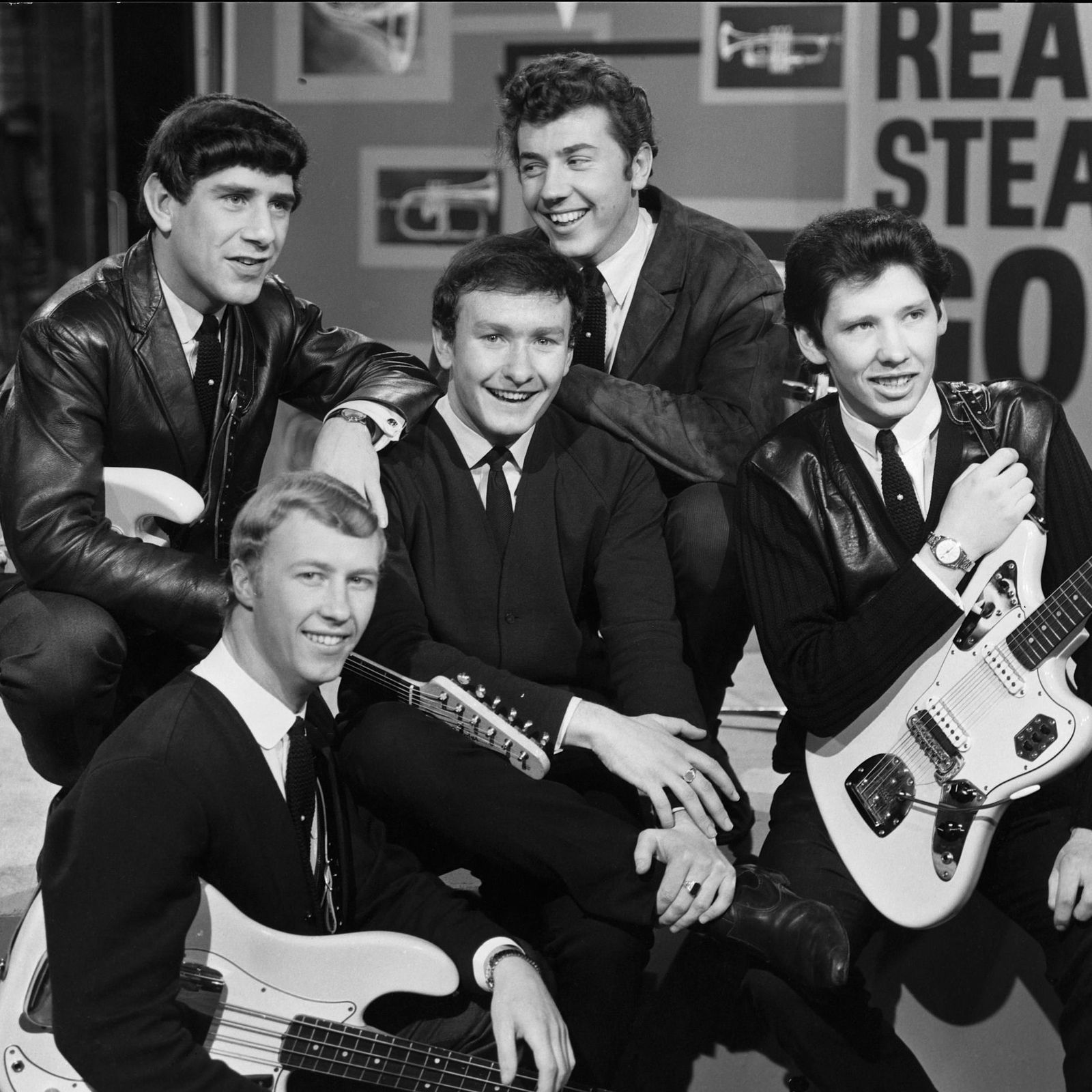 Brian Poole & The Tremeloes: albums, songs, concerts | Deezer