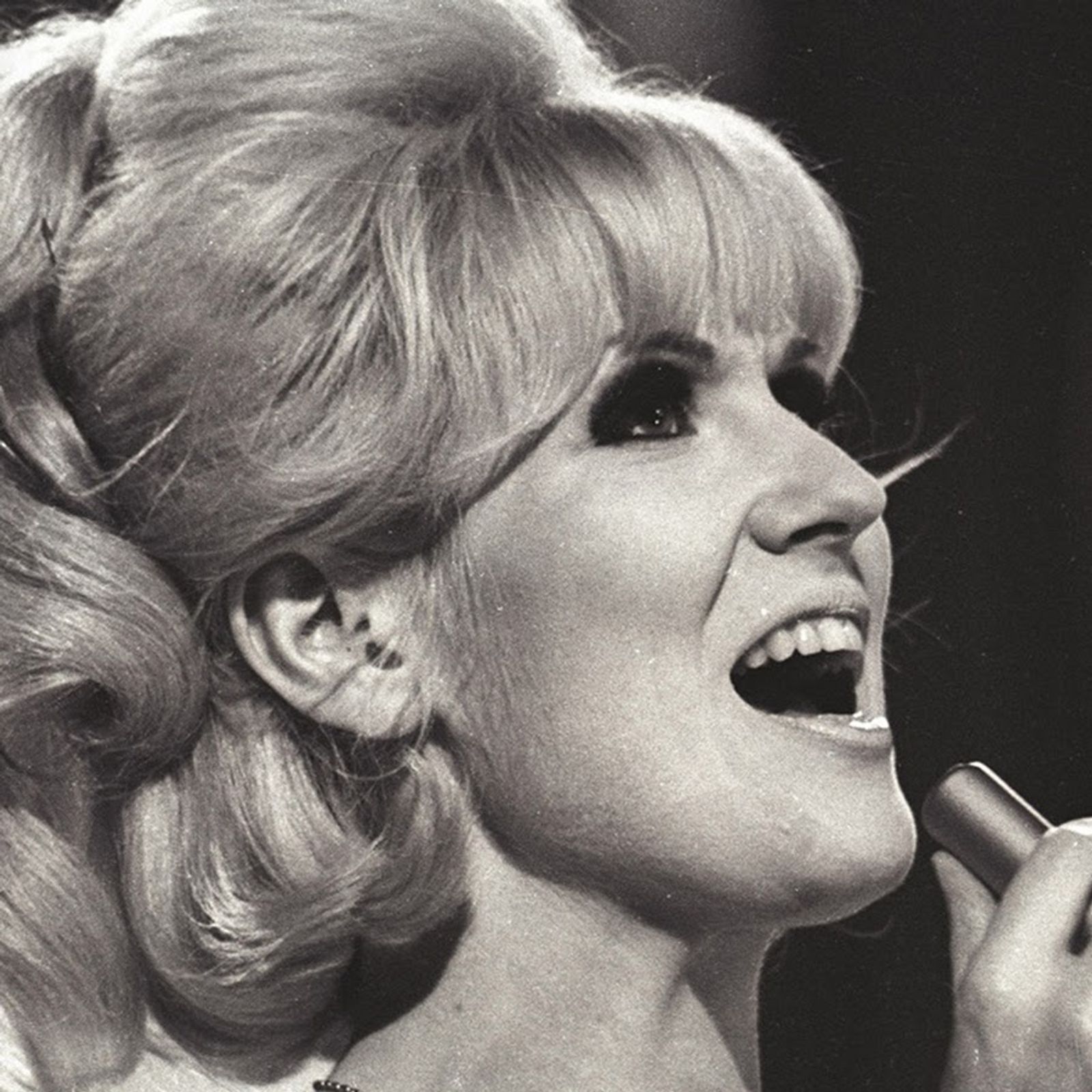 Dusty Springfield - Topic - YouTube
