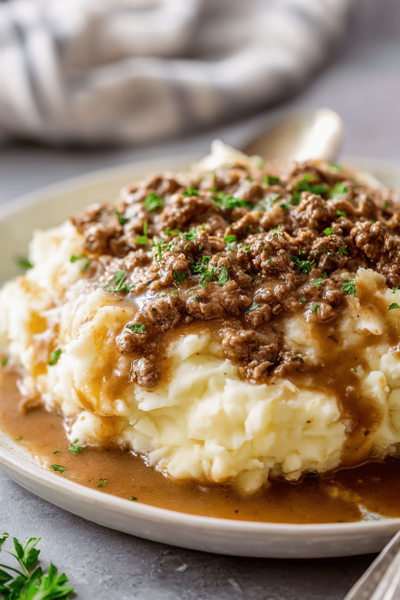 Ground Beef and Gravy Over Mashed Potatoes