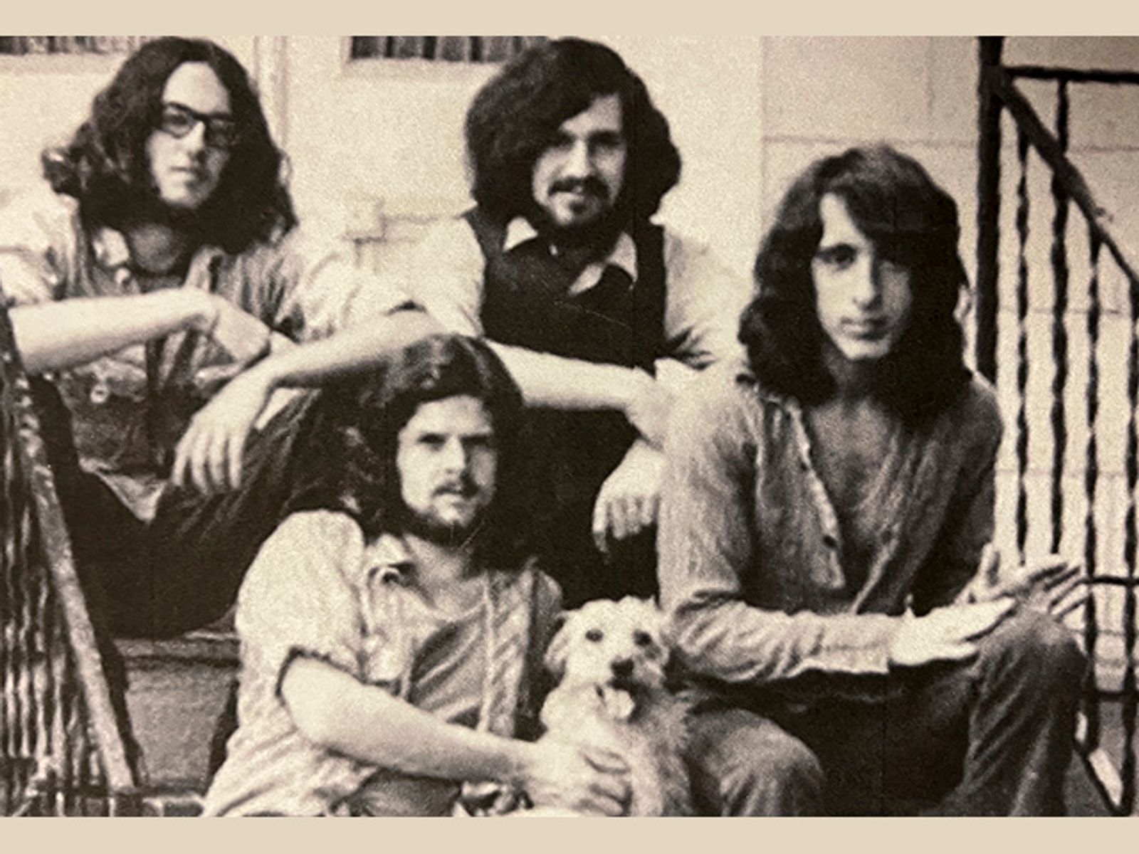 Looking Glass - Maritime Music Directory International