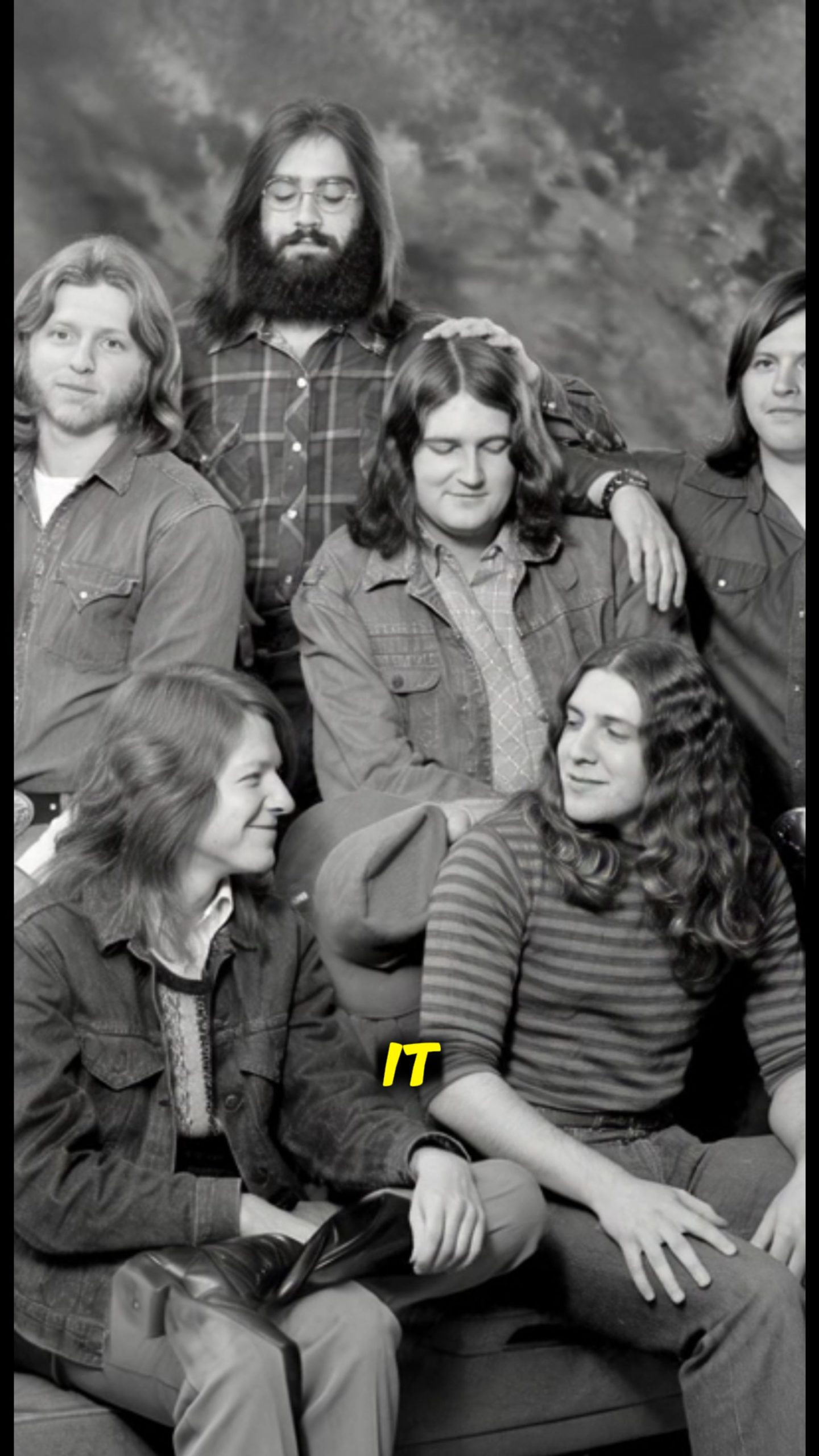 First heard in the early 1970s, this song drifts in like a memory you didn’t plan to revisit.Even now, it carries the quiet weight of roads once taken and feelings never quite left behind.
