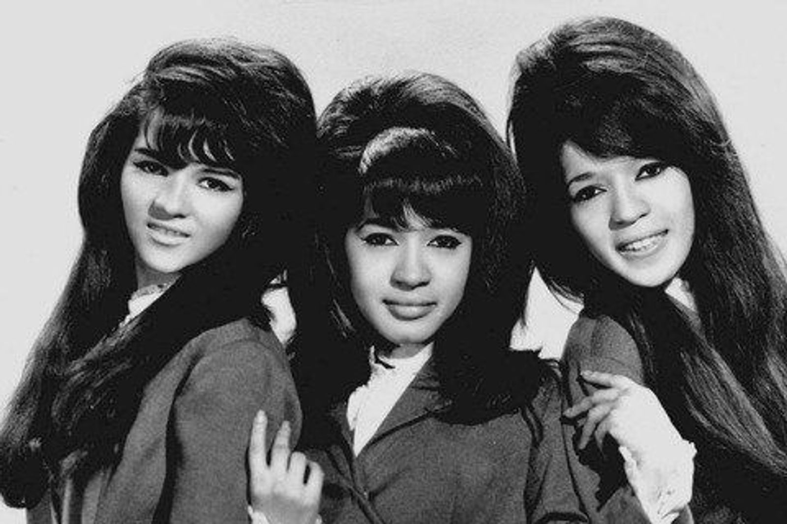The Ronettes - Members, Ages, Trivia | Famous Birthdays