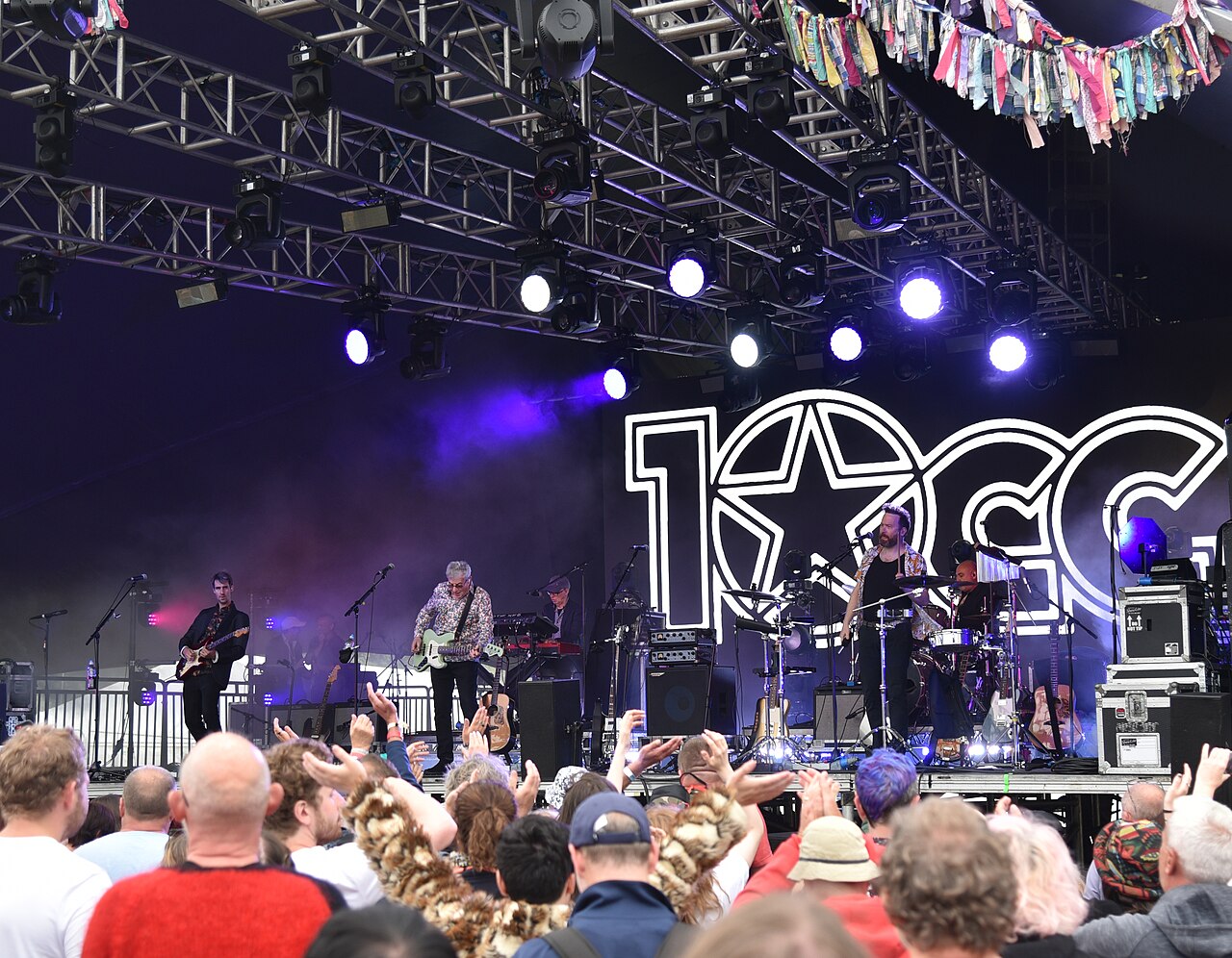 10CC (52229418470)