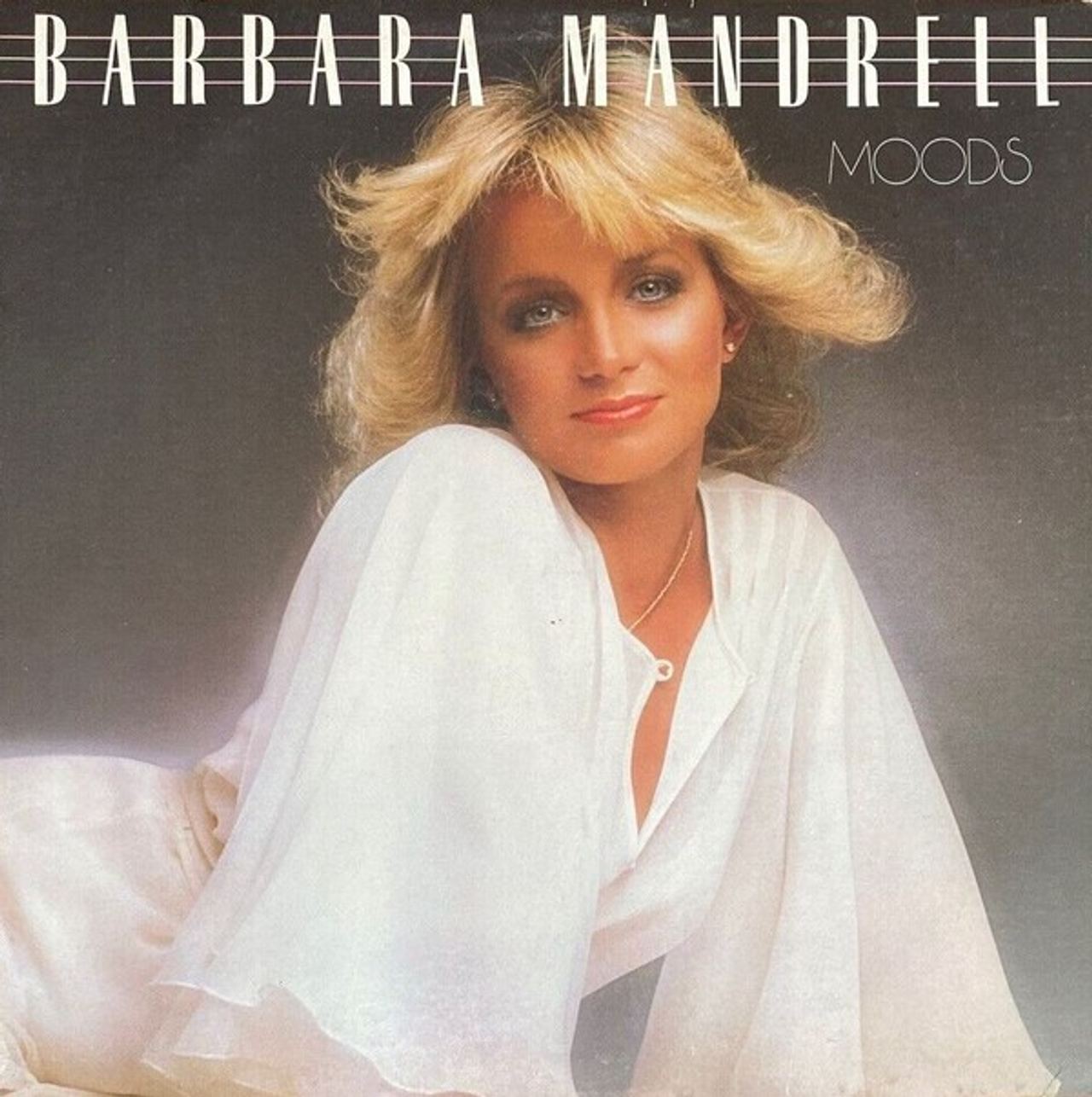 Barbara Mandrell’s ‘Sleeping Single in a Double Bed’ Redefines Country Pop and Champions Female Empowerment in 1978-2
