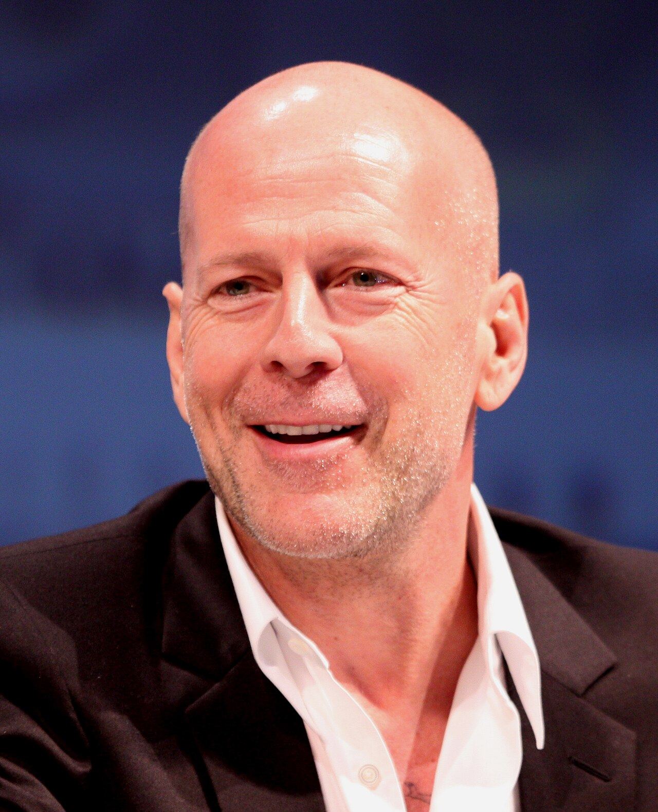 Bruce Willis by Gage Skidmore 2