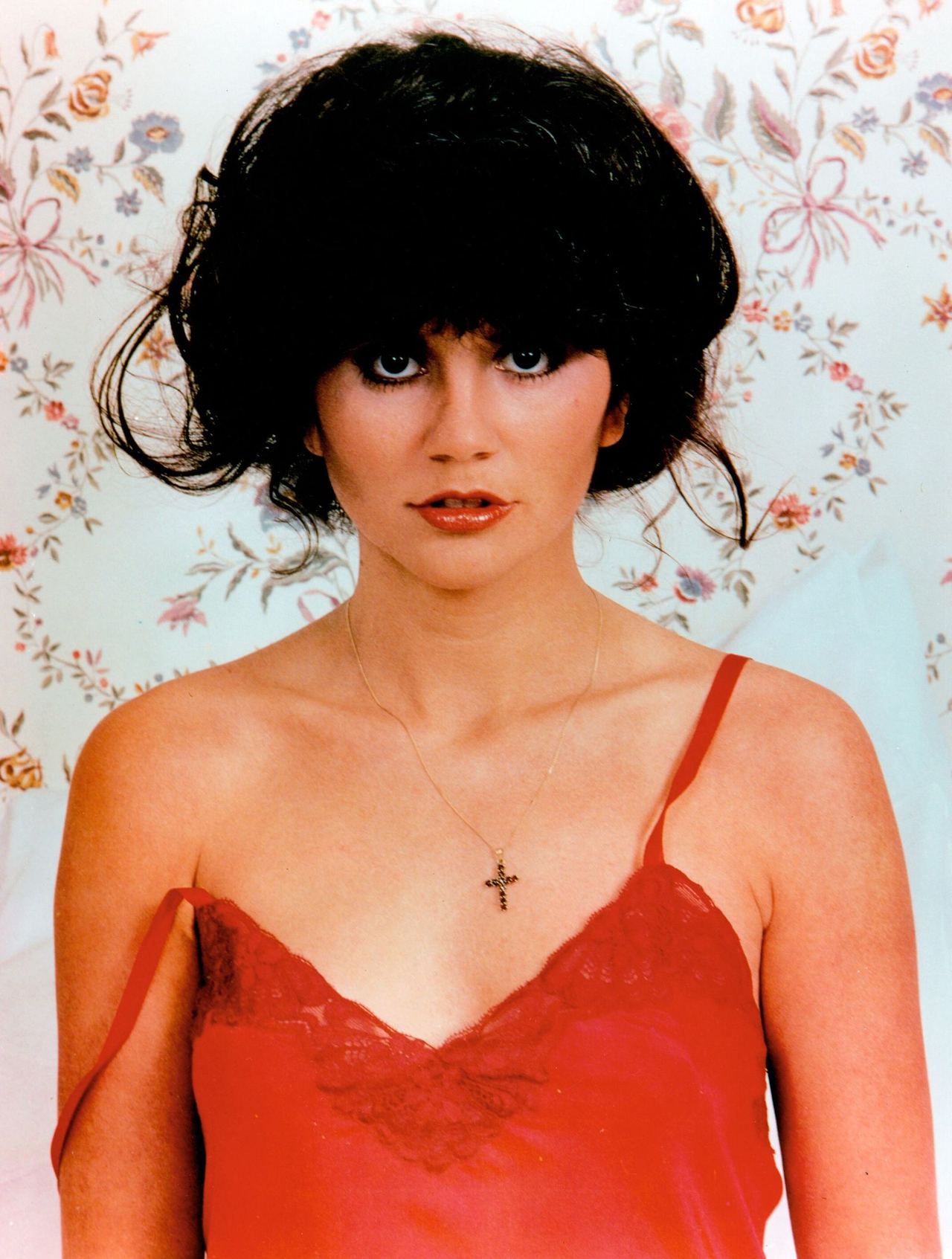 Linda Ronstadt: Inside the life of a '70s rock queen | CNN