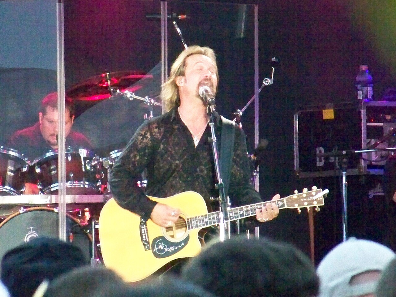 Travis-Tritt