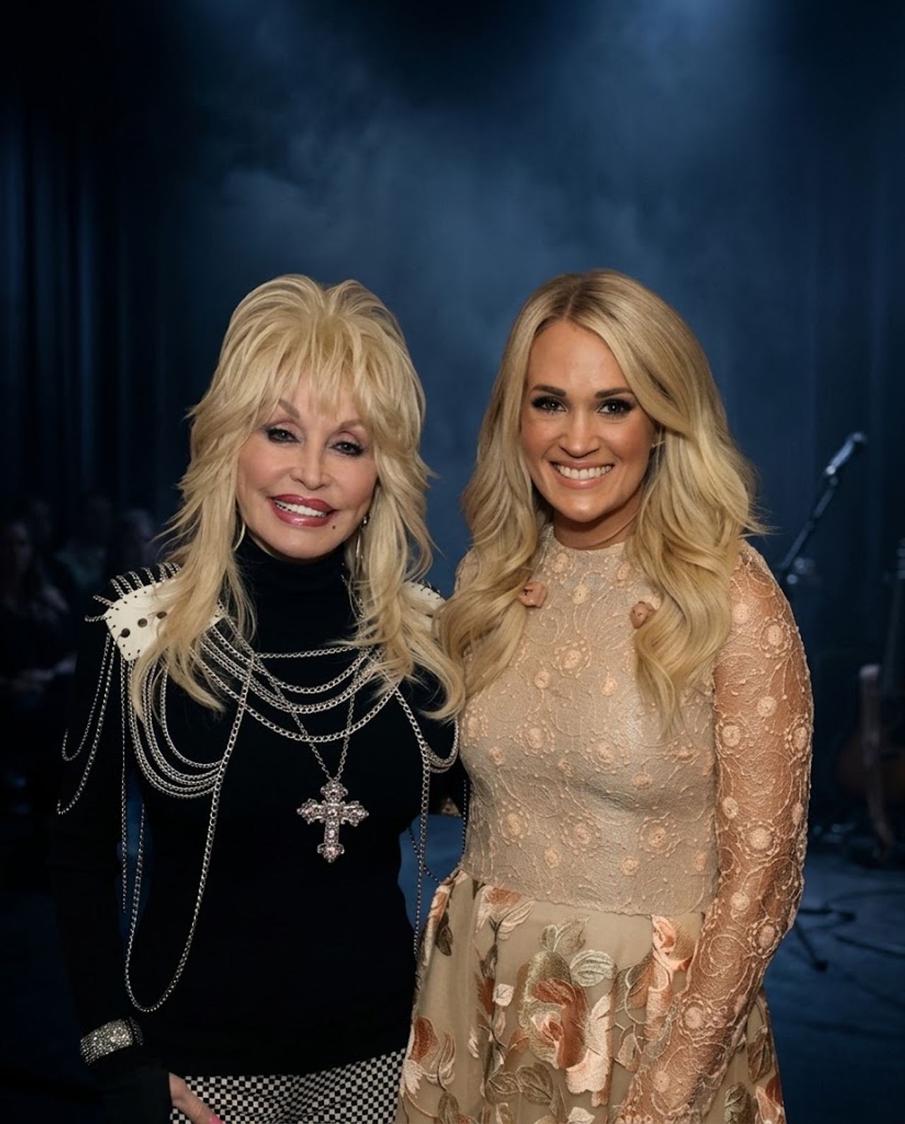 Carrie Underwood spent the 2019 CMA Awards honoring the legendary women of country music before a quiet backstage embrac